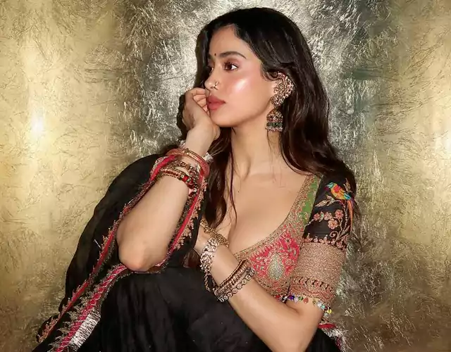 Janhvi Kapoor Redefines Festive Glam with Effortless Grace
